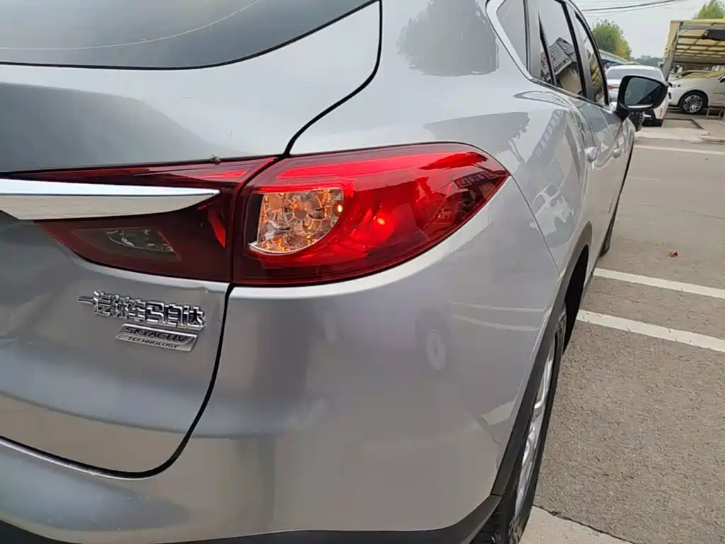 Фото 8 - Mazda CX-4