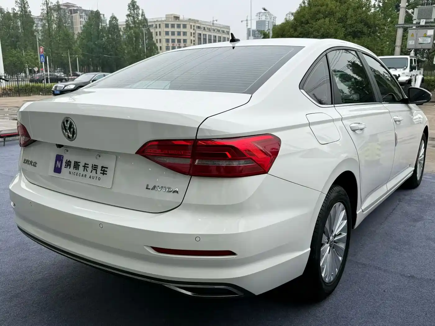 Volkswagen Lavida 2018 1.5L Automatic Comfort Version China V фото 4