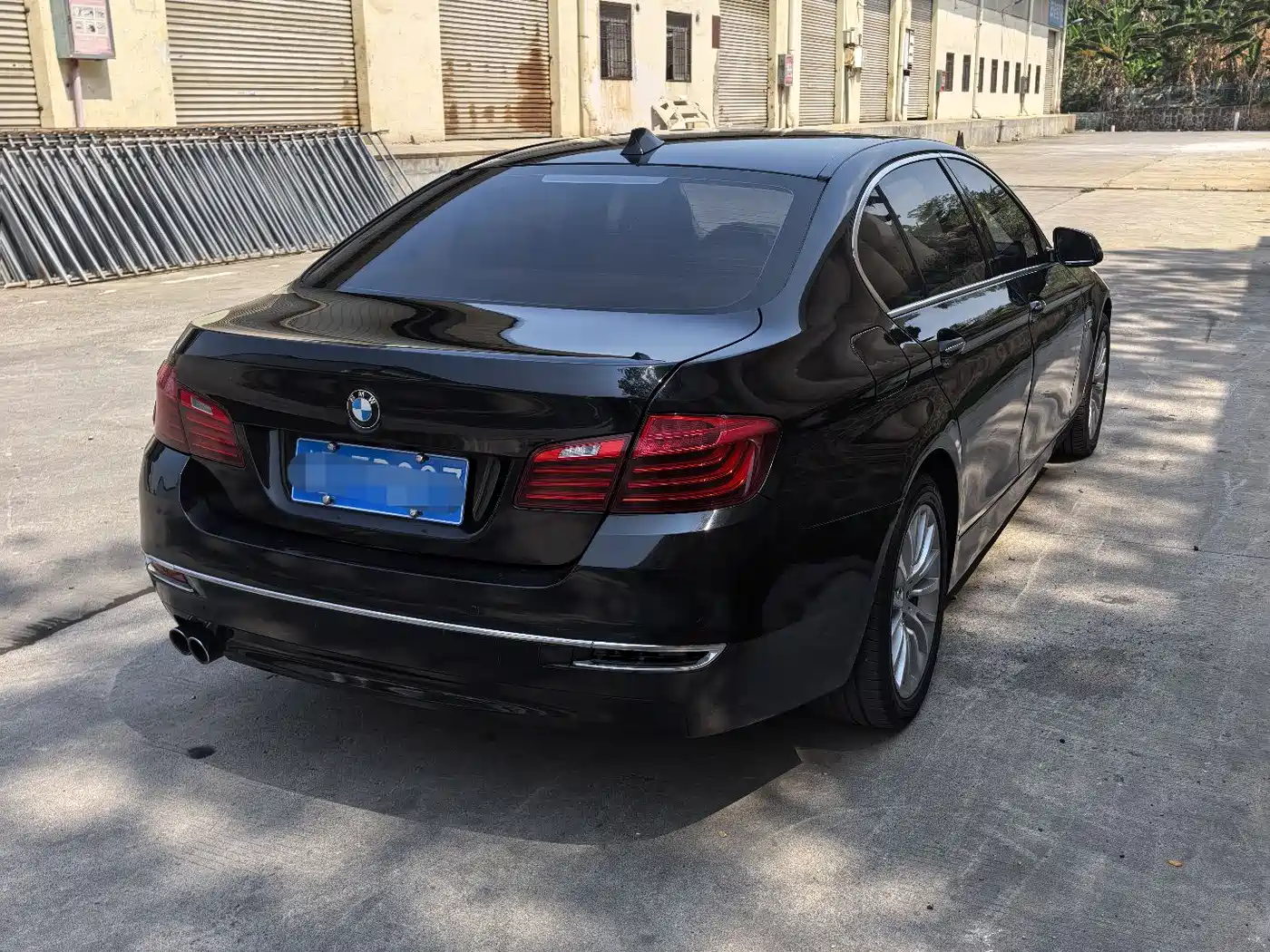 BMW 5 Series 2014 525Li Luxury Design Package фото 6