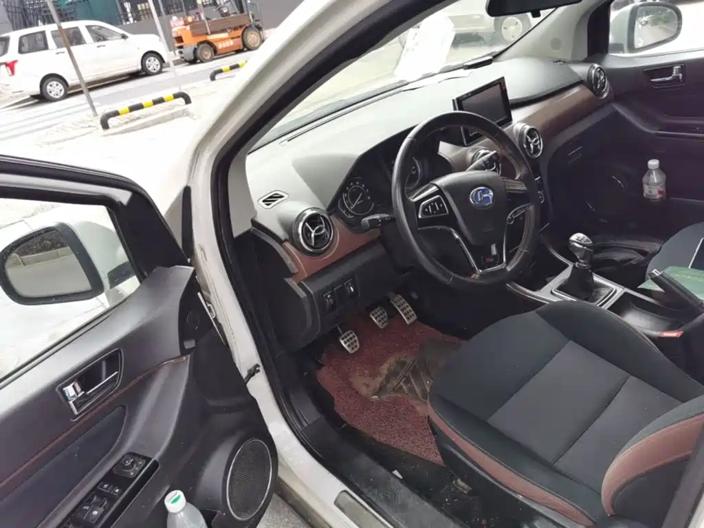 BAIC Changhe Q25 2016 2016 1.5L Manual Fun Edition