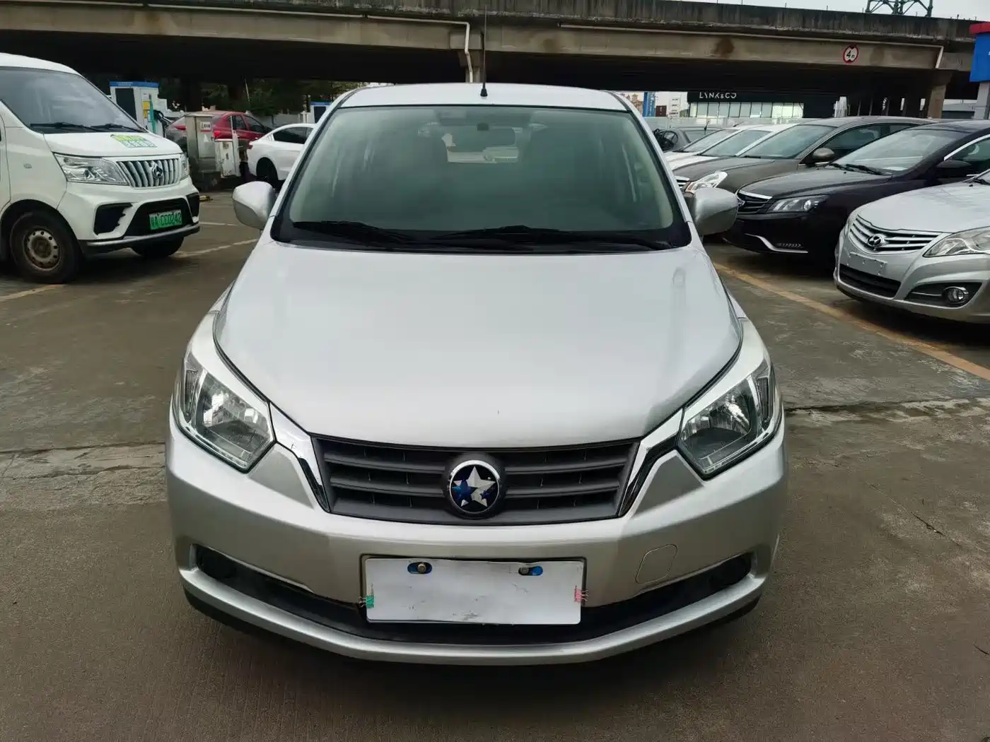 Venucia R50 2014 2013 1.6L Manual Fashion