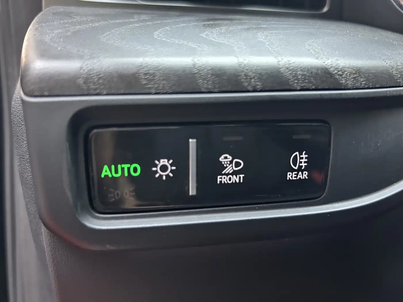 Audi Q6 2023 2023 40 TFSI quattro Cloud View Light Yulin Package