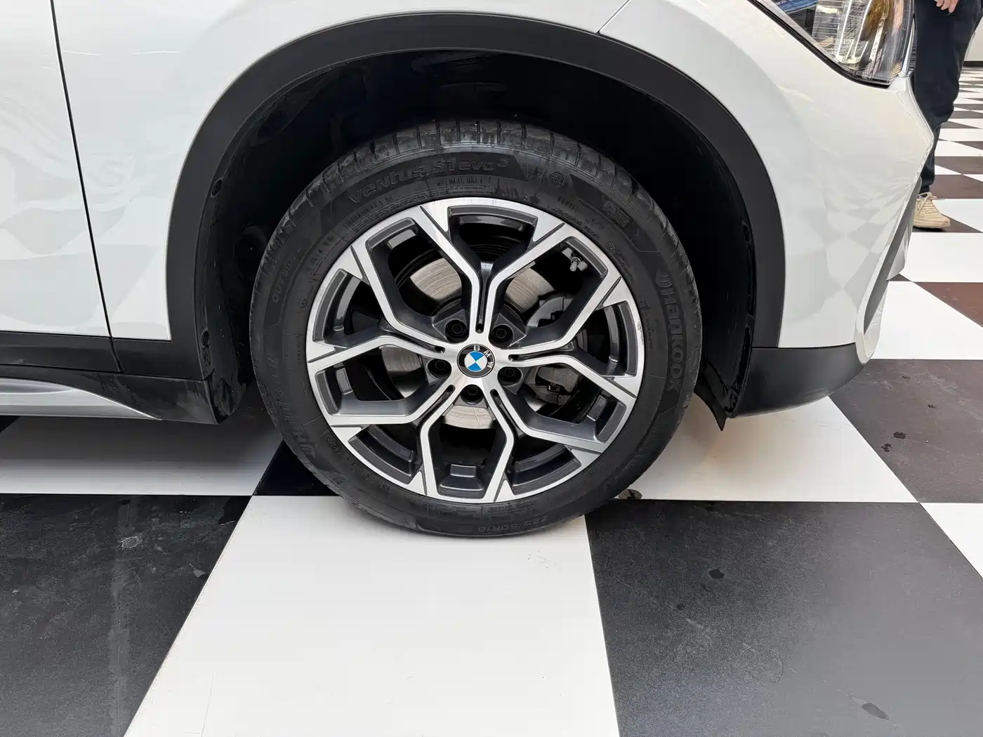 BMW X1 2022 sDrive20Li Fashion фото 20