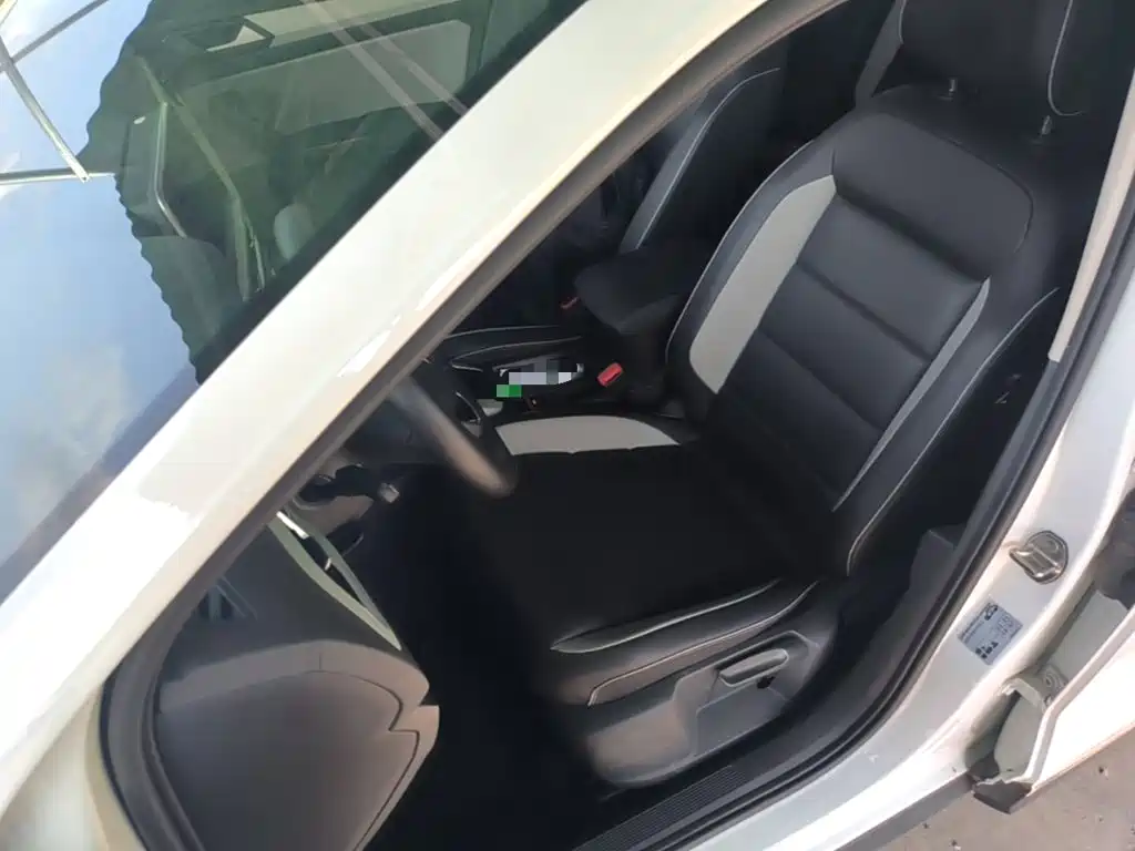 Volkswagen T-Roc, миниатюра 15