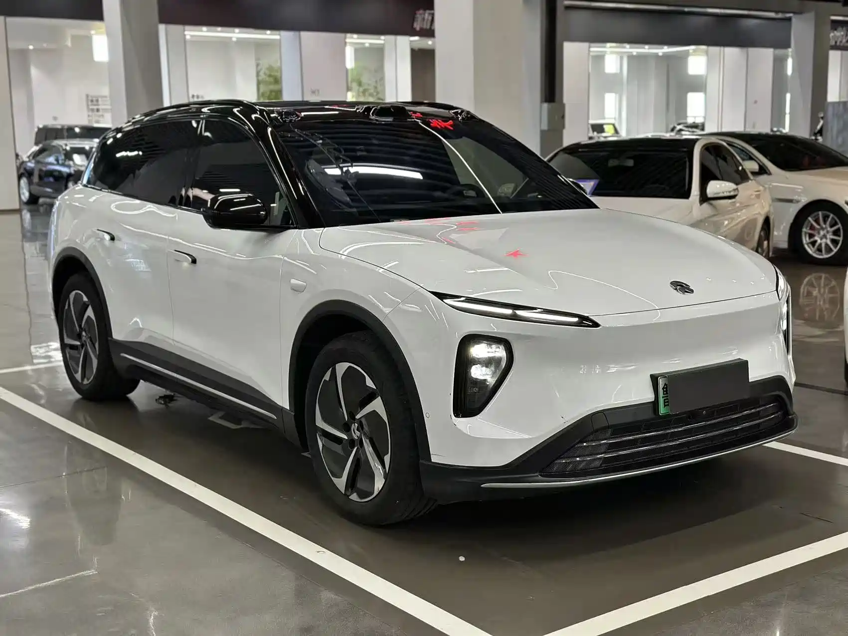 Фото 3 - NIO ES6