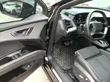 Фото 16 - Audi Q5 e-tron