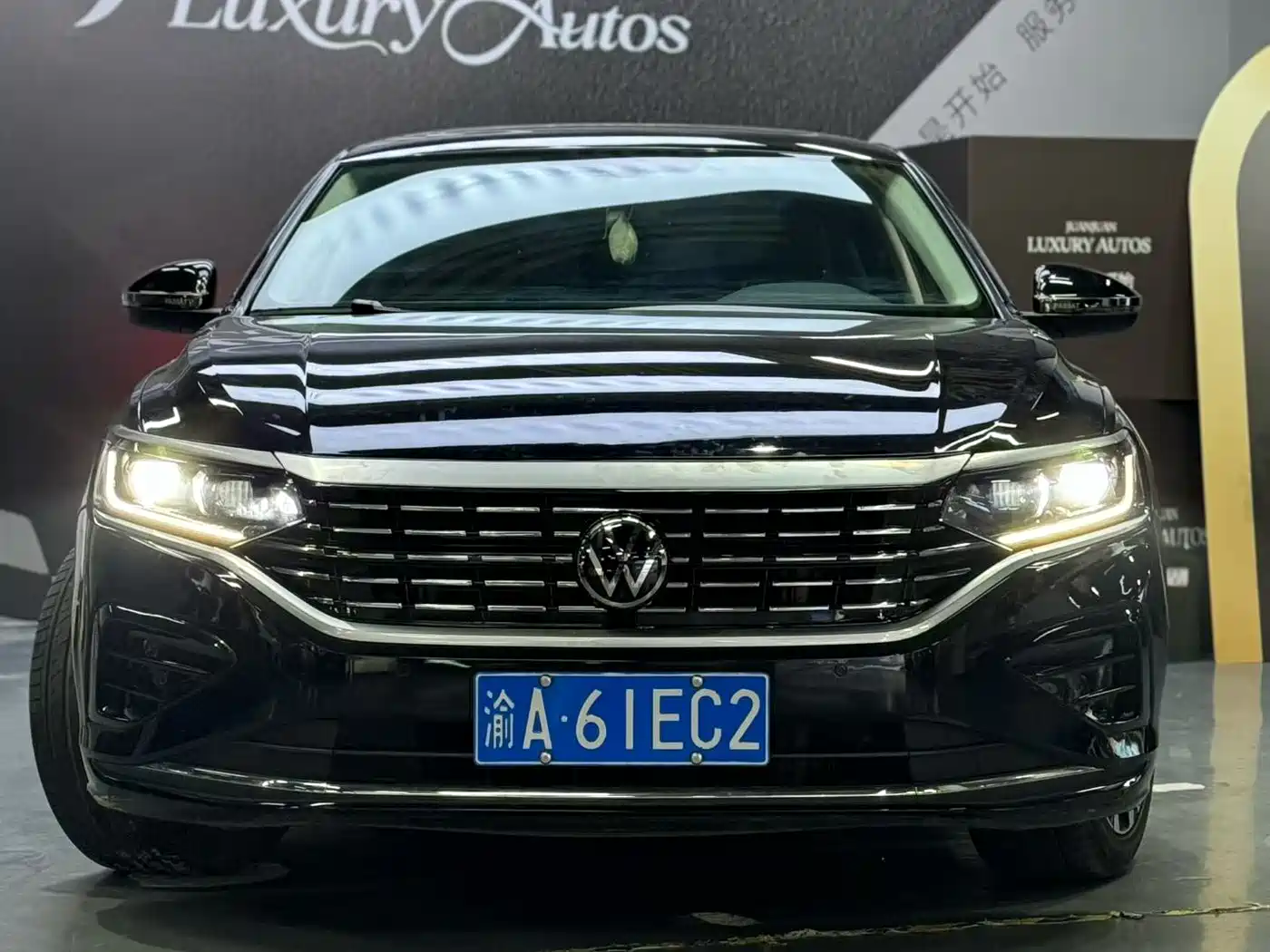 Volkswagen Passat 2023 330TSI Luxury Edition фото 2