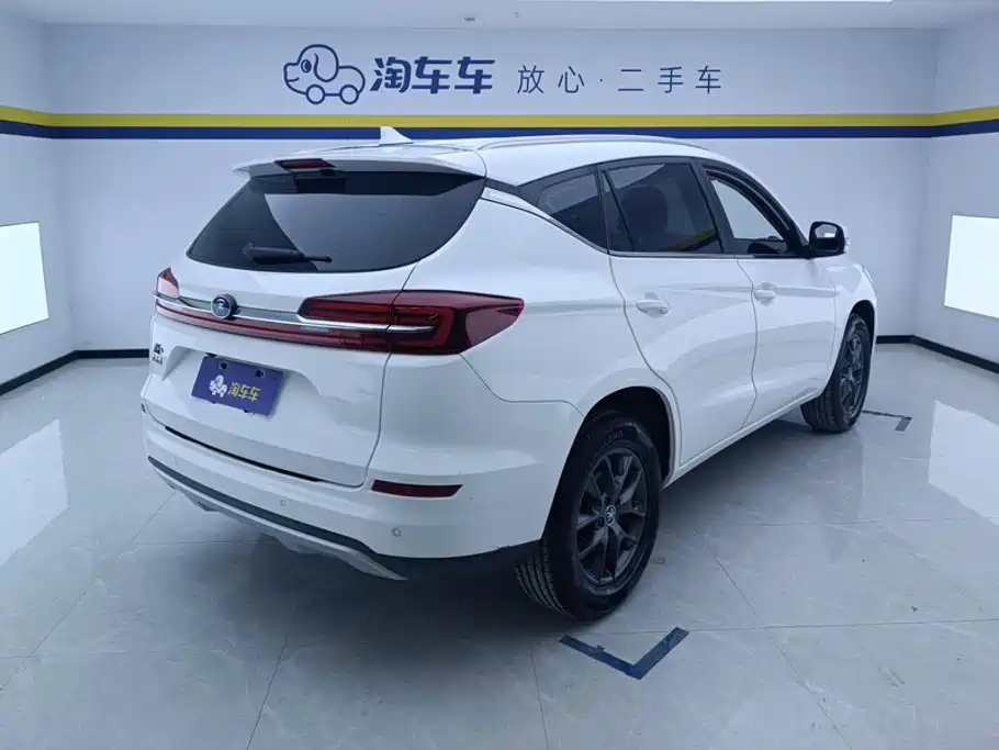 صورة 3 - BYD Song