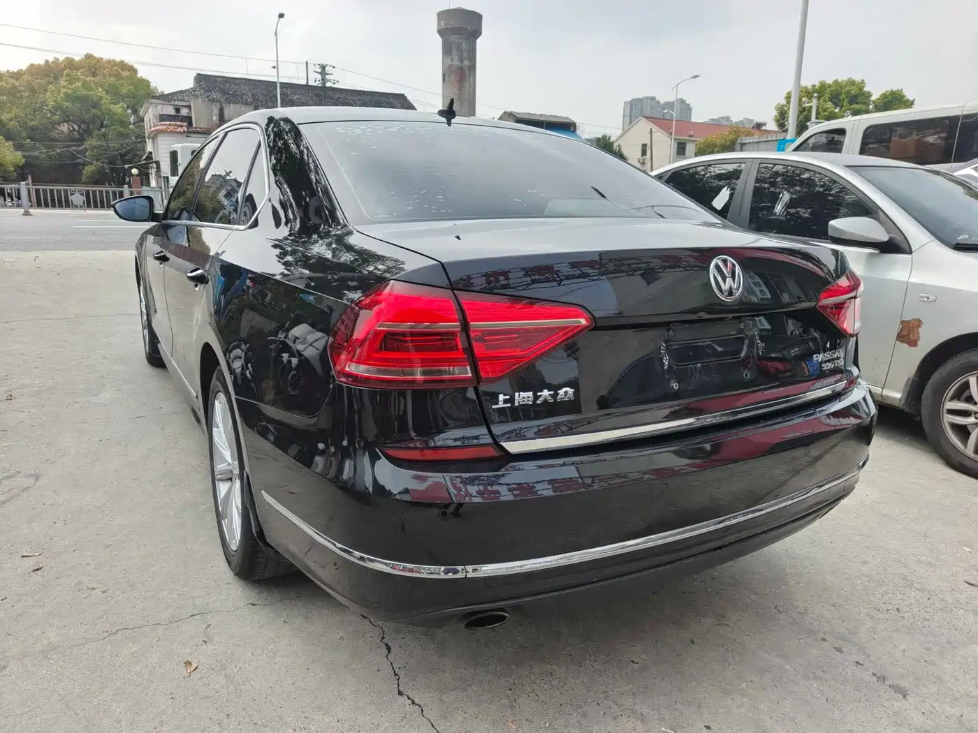 Volkswagen Passat 2016 330TSI DSG Executive Edition фото 6