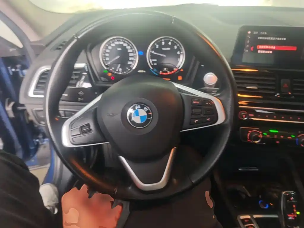 صورة 11 - BMW 1 Series