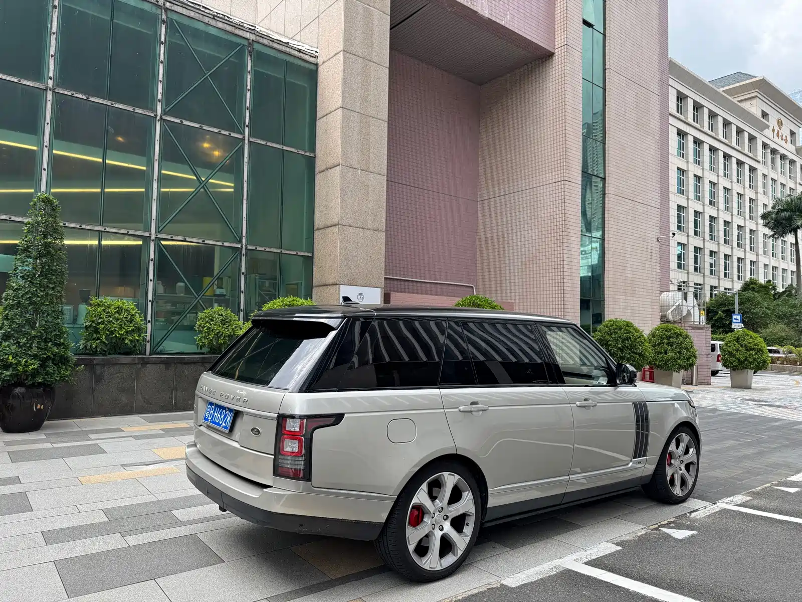 Фото 8 - Land Rover Range Rover