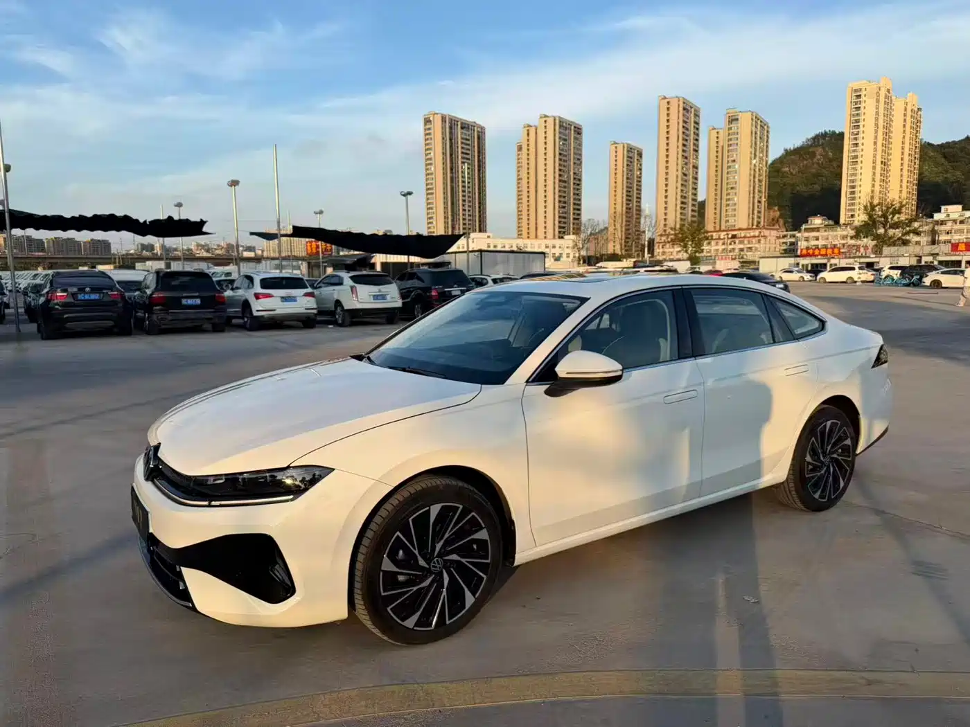 Volkswagen Sagitar 2025 2025 300TSI DSG High-end Model