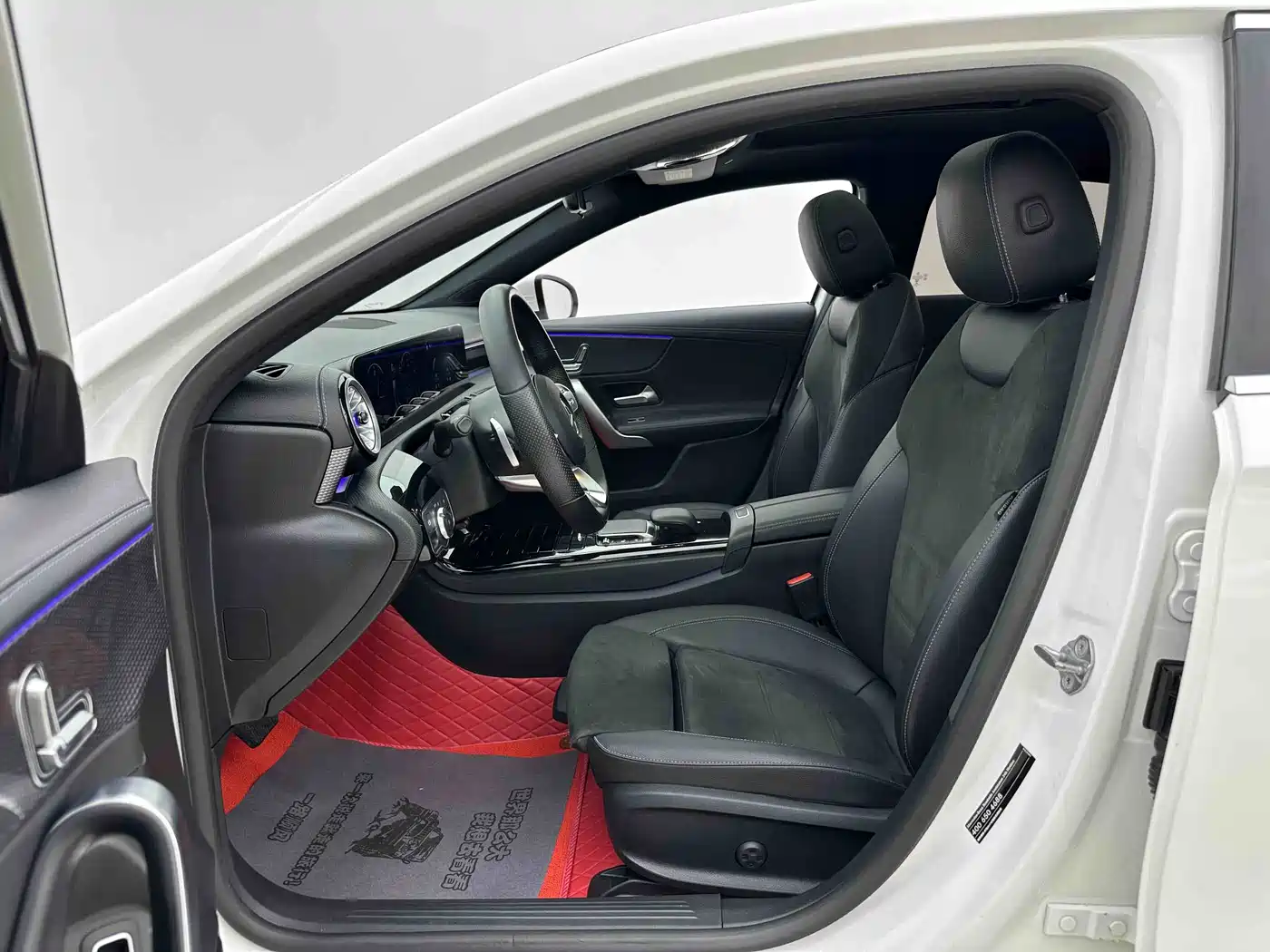 Mercedes-Benz A-Class 2022 A 200 L Sport Sedan Style фото 7