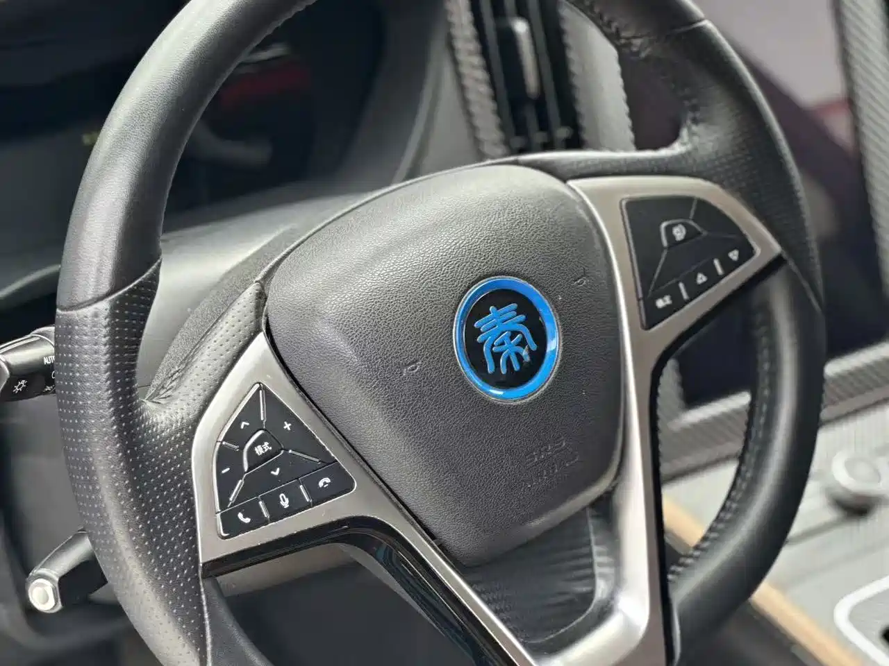 BYD Qin New Energy 2018 2018 Qin EV450 Smart Connection Trend Edition