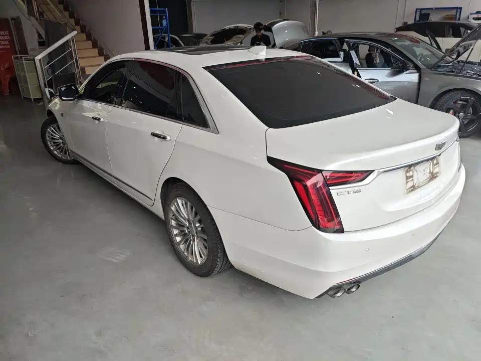 Фото 4 - Cadillac CT6