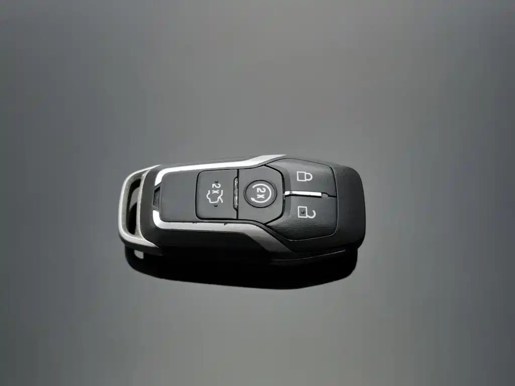Photo 19 - Ford Explorer (Import)