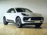 Photo 3 - Porsche Macan
