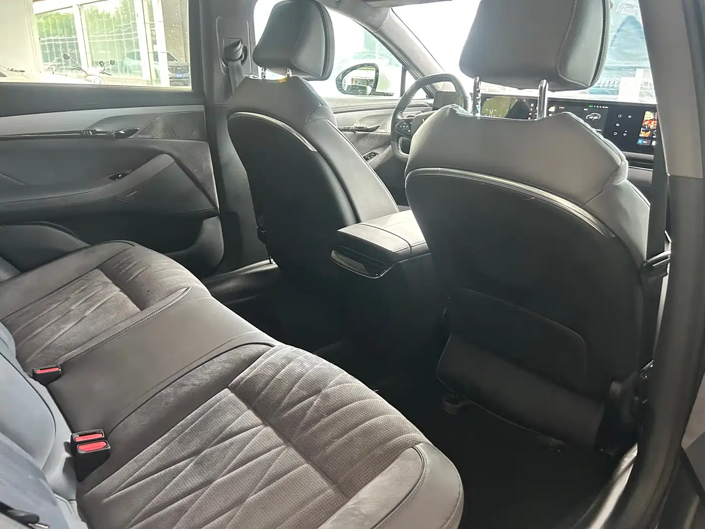 Voyah Passion 2023 2023 4WD Flagship Edition