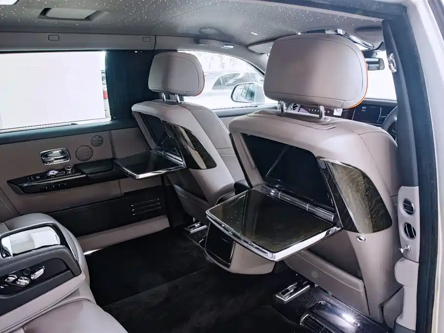 Rolls-Royce Phantom 2019 2018 6.7T Long Wheelbase Version