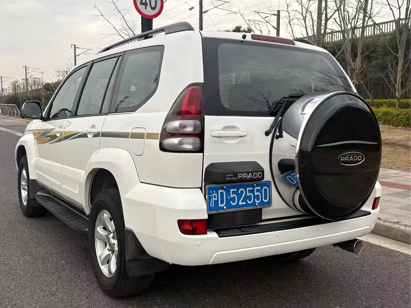 Toyota Prado 2004 4.0L Automatic GX фото 4