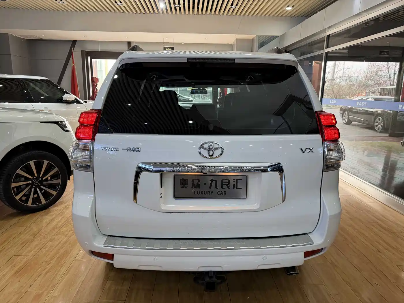 Toyota Prado 2010 4.0L Automatic VX NAVI фото 15