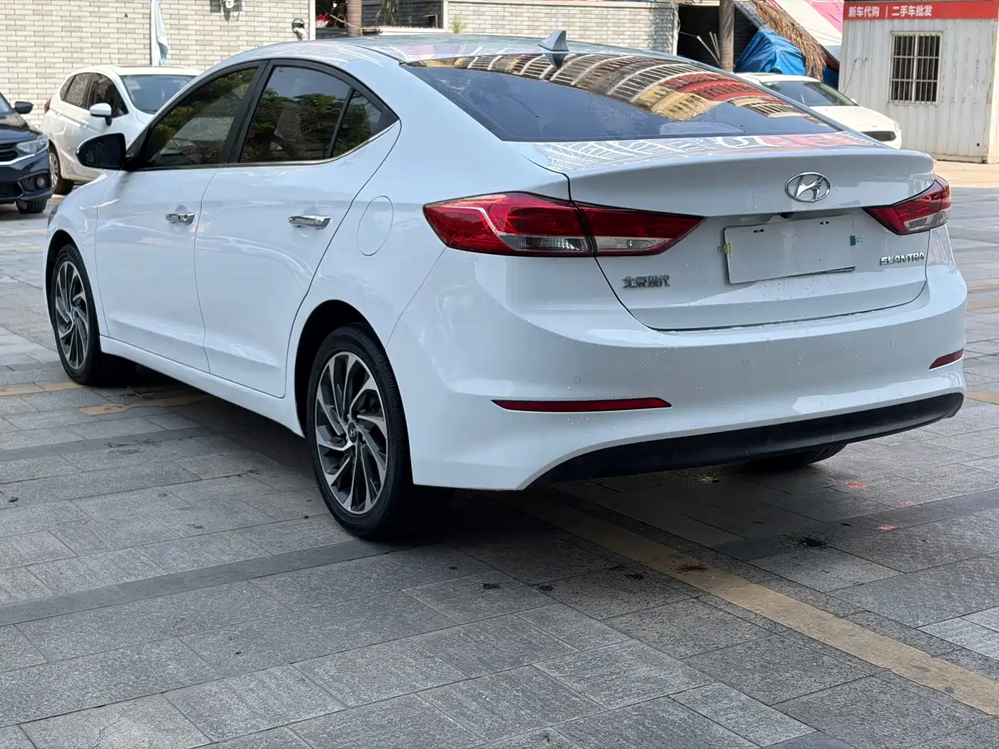 Hyundai Elantra 2020 1.5L CVT Smart Style·Elite фото 4