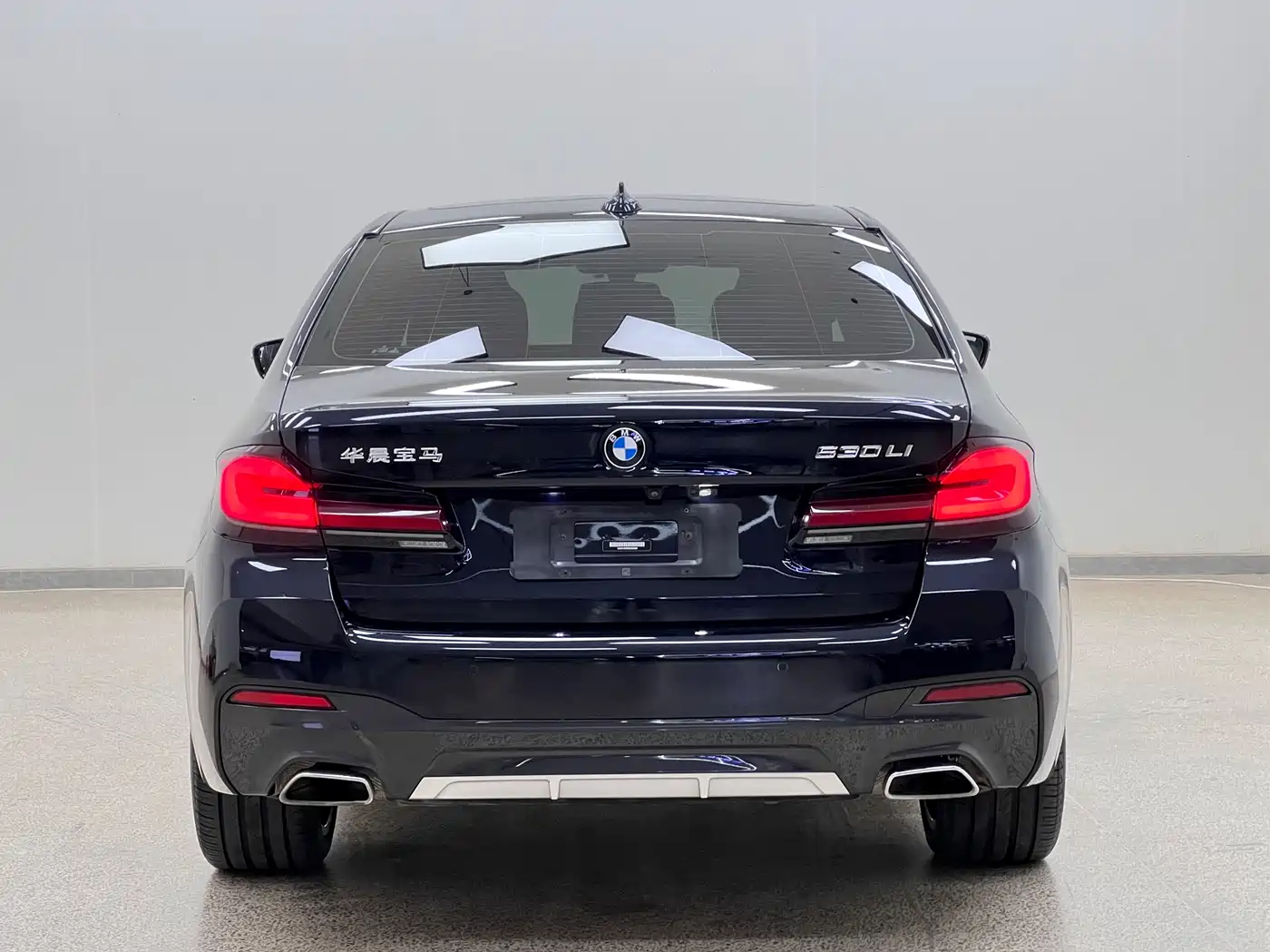BMW 5 Series 2022 Facelift 530Li Leading M Sport Package фото 6