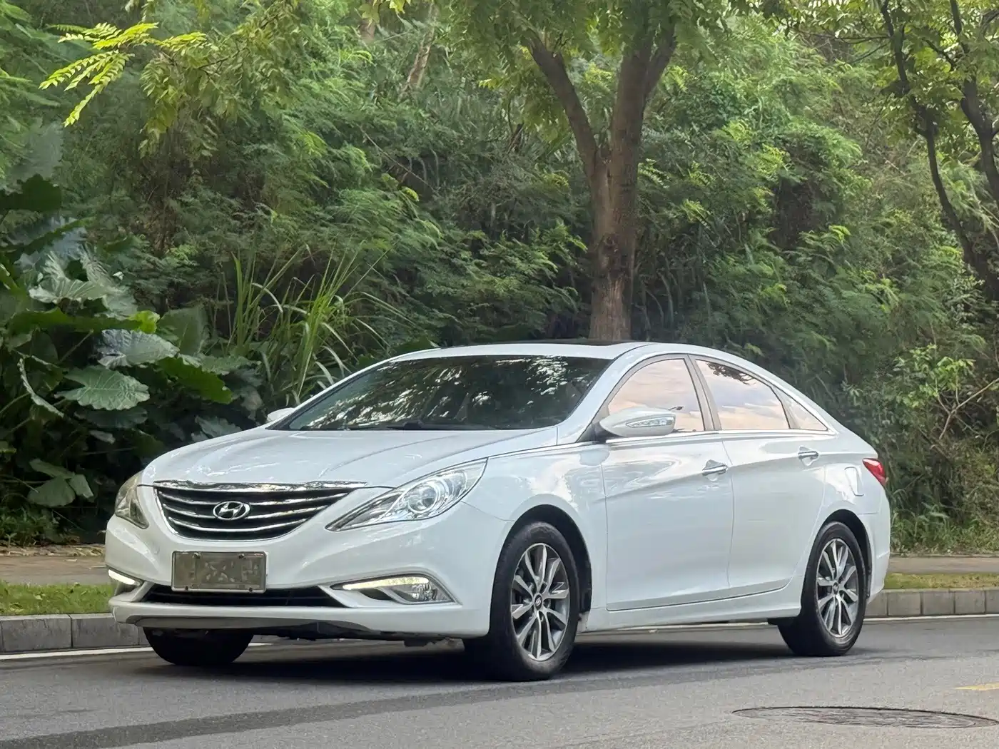Hyundai Sonata 2013 2013 2.0L Automatic Luxury Edition