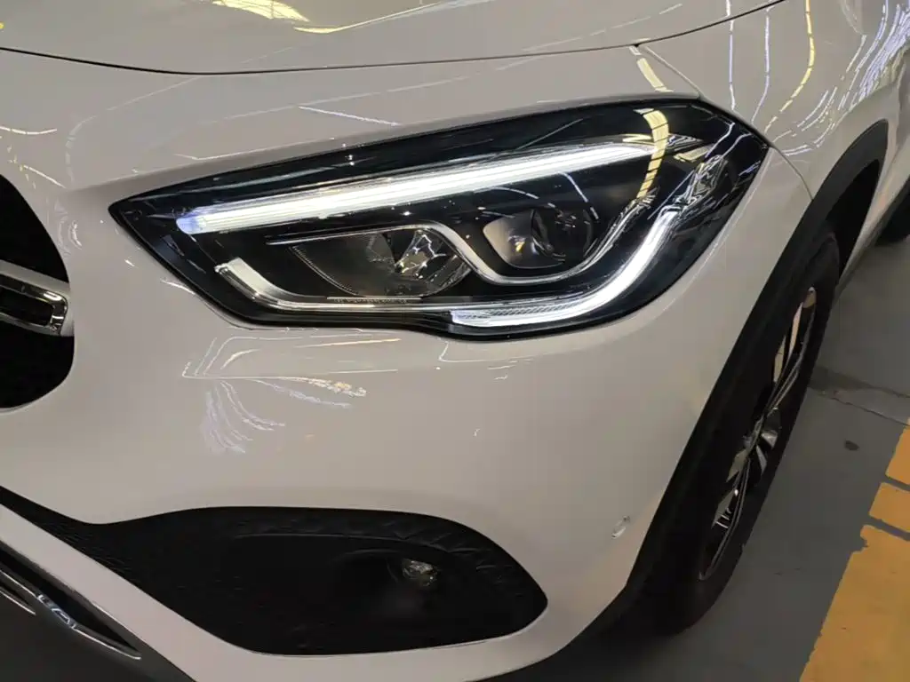 Mercedes-Benz GLA 2023 2023 GLA 220