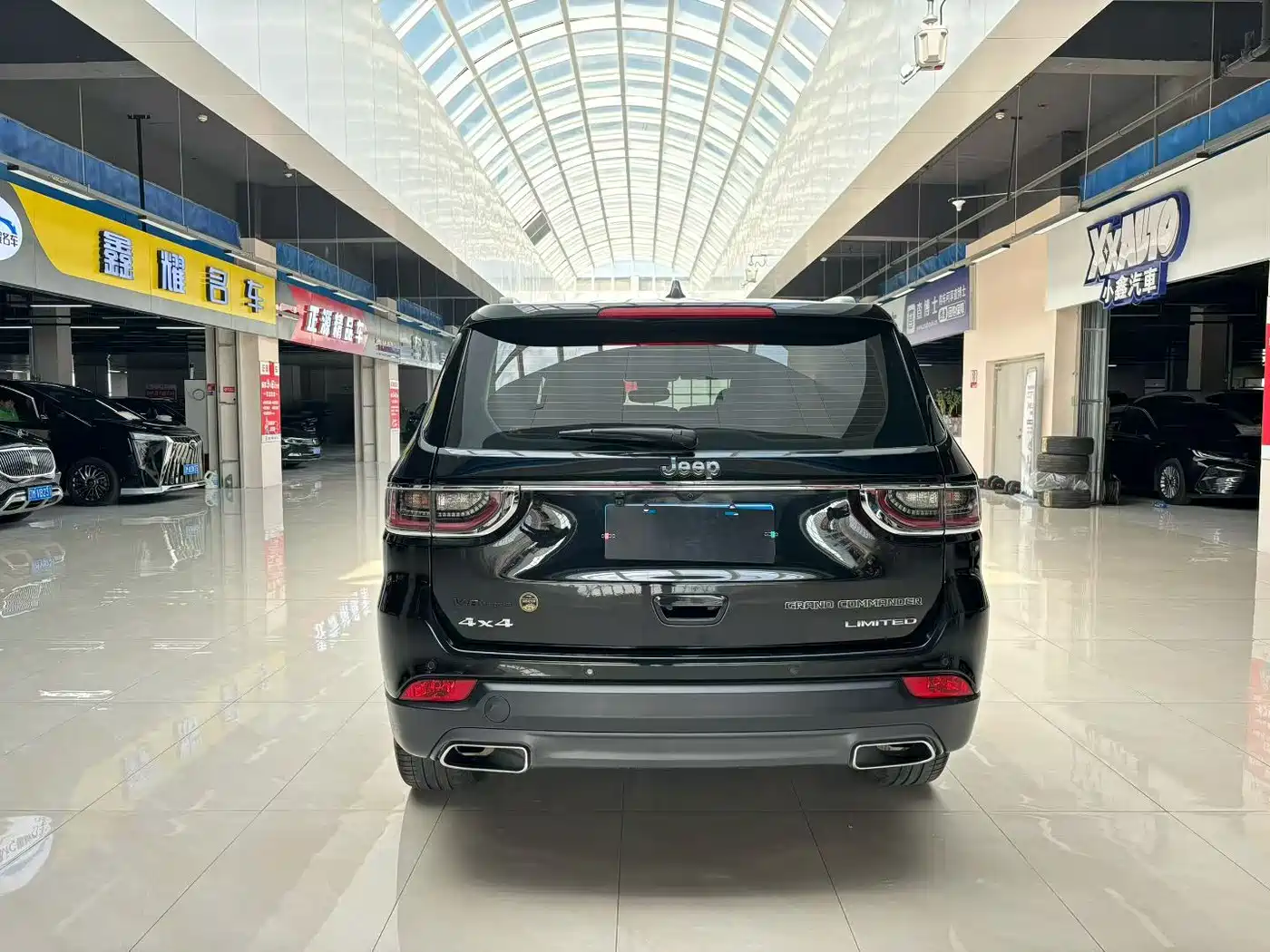 JEEP GRAND COMMANDER