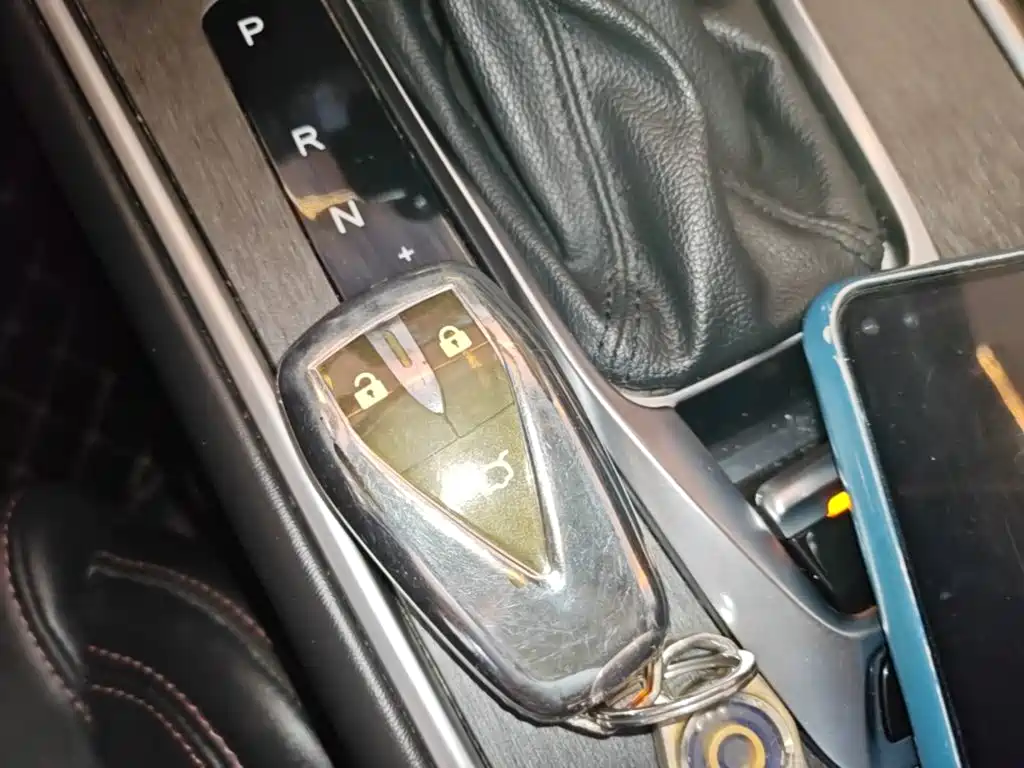 Фото 9 - Changan CS75
