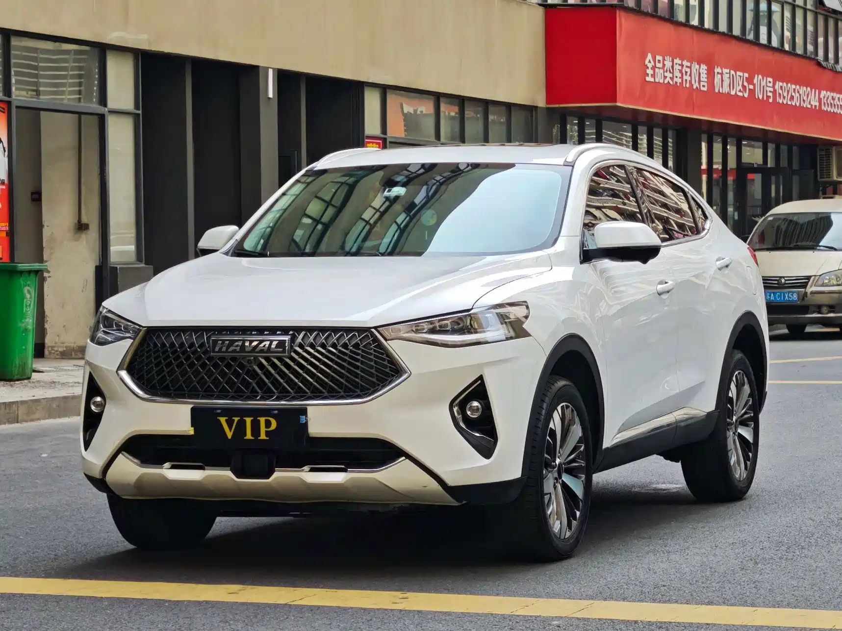 Фото 1 - Haval F7x