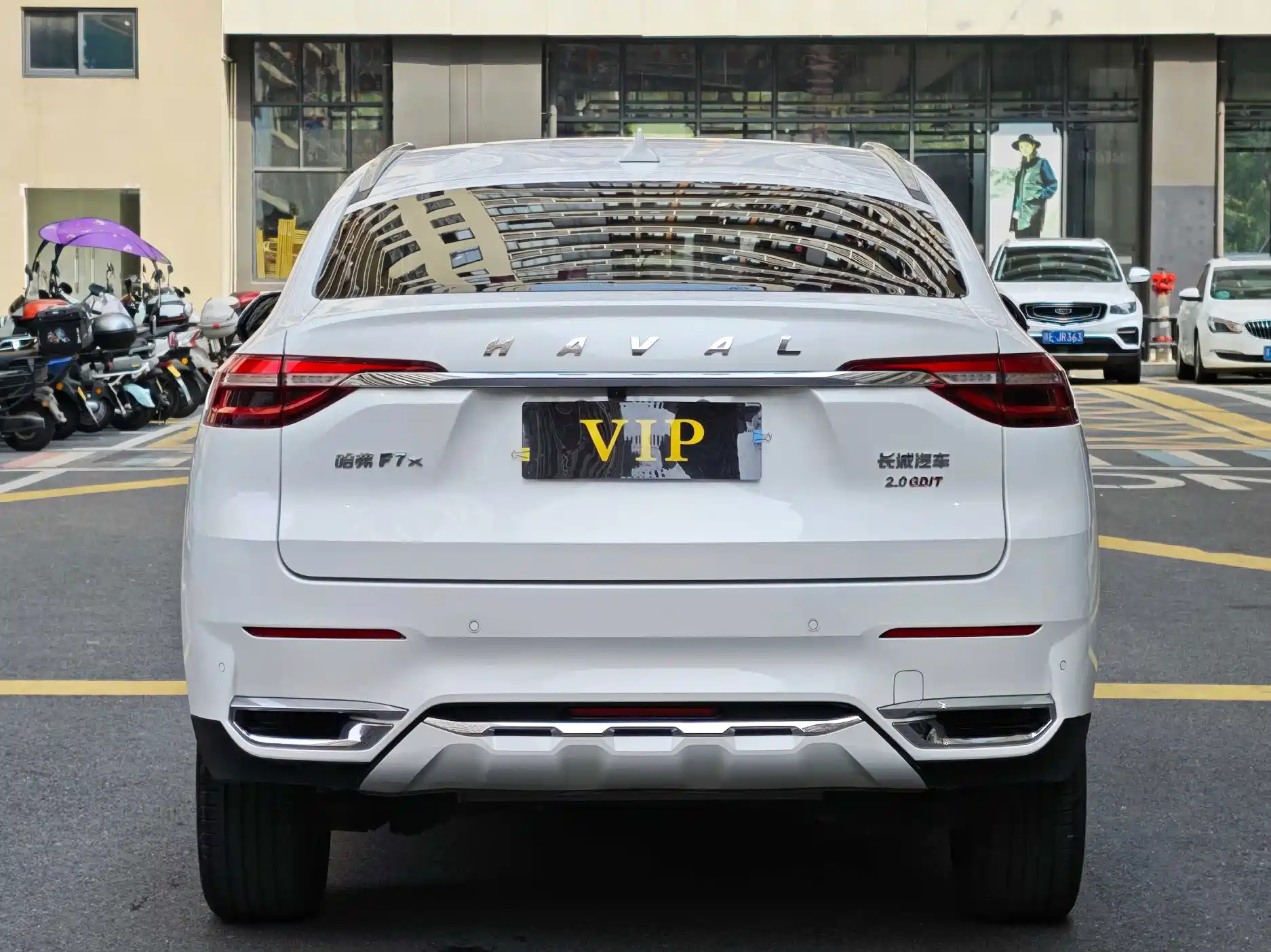 Фото 8 - Haval F7x