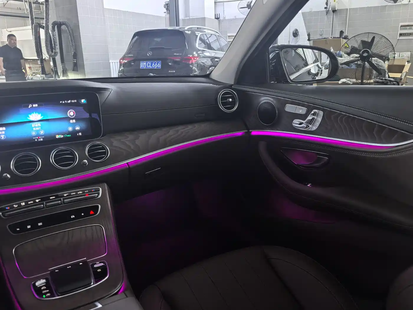 Mercedes-Benz E-Class 2023 E 300 L Fashion фото 20