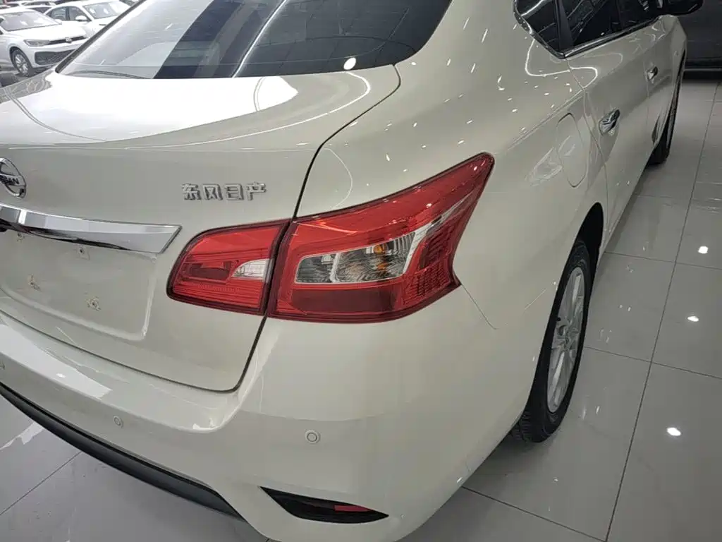 Nissan Sylphy 2025 2024 Facelift III Classic 1.6XE CVT Comfort Edition