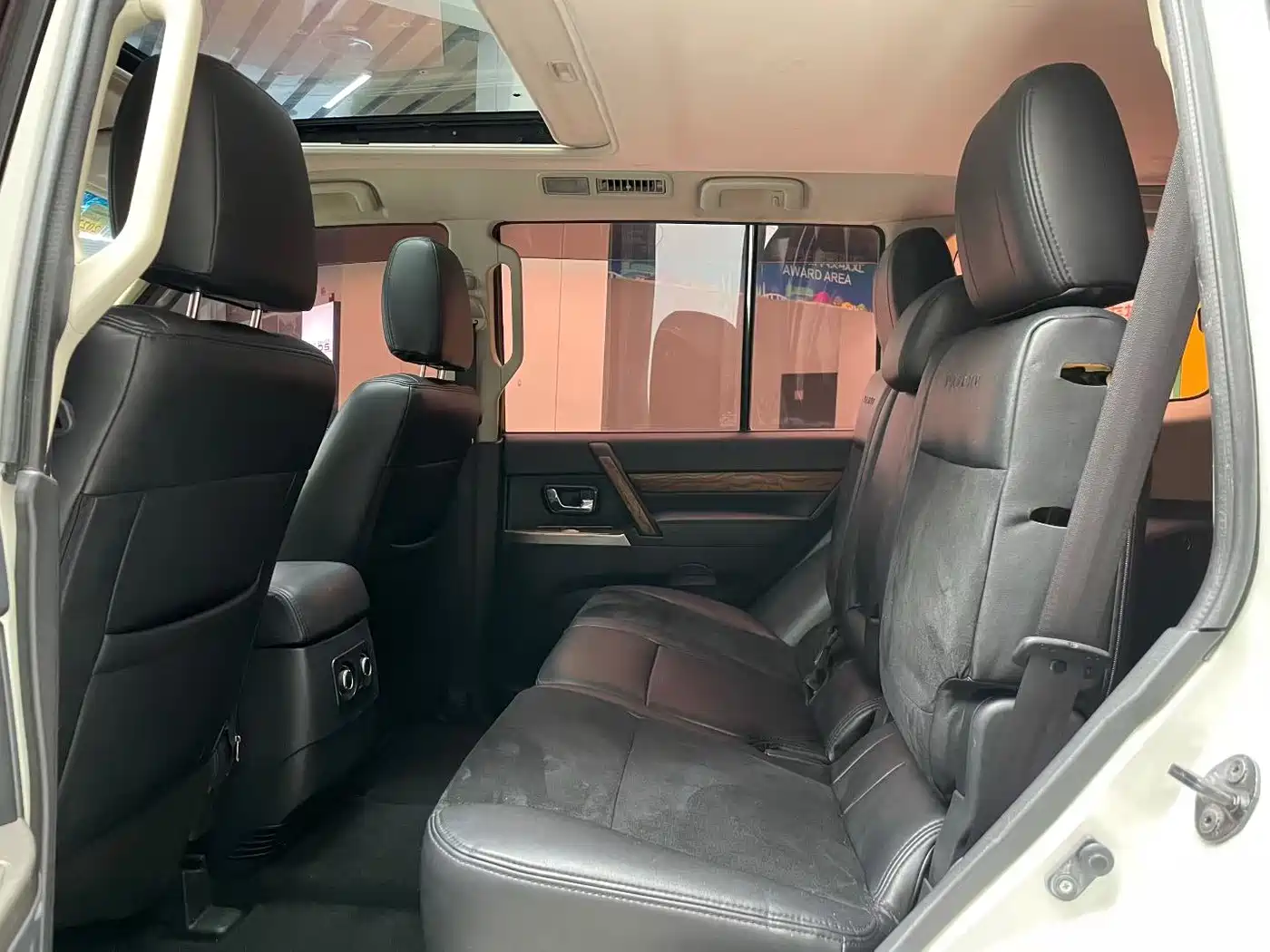 Mitsubishi Pajero (Import) 2018 3.0L Automatic Luxury Edition фото 6