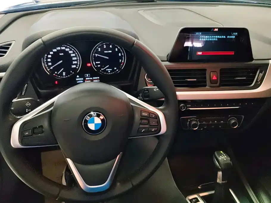 Фото 12 - BMW 1 Series