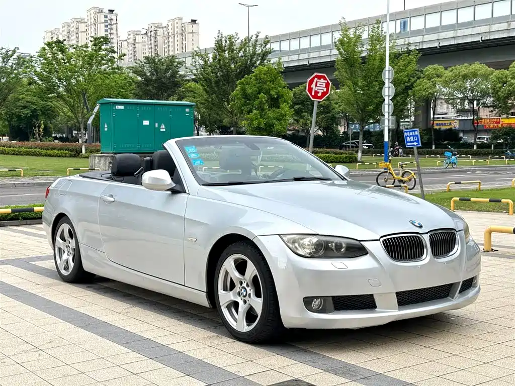 BMW 3 Series (Import) 2009 Model 325i Convertible фото 2