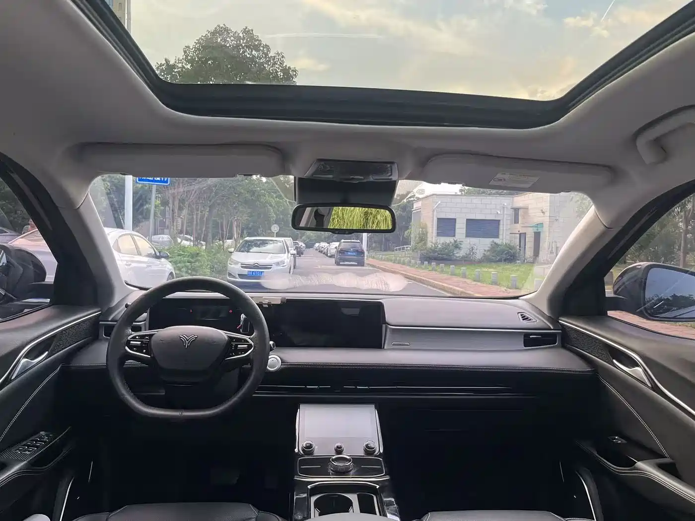 Фото 9 - Nezha Auto Neta U