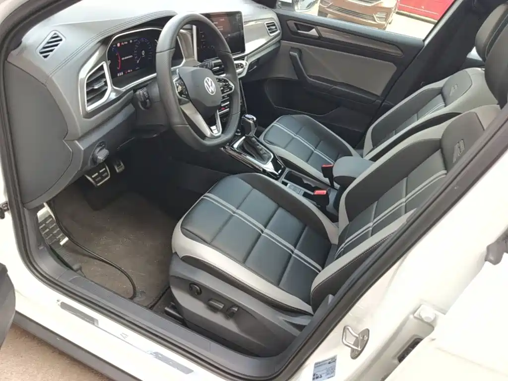 Volkswagen T-ROC 2025 2025 300TSI DSG 2WD Dawn Edition