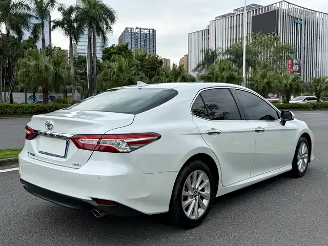 Toyota Camry 2021 2.0G Luxury Edition — фото 4