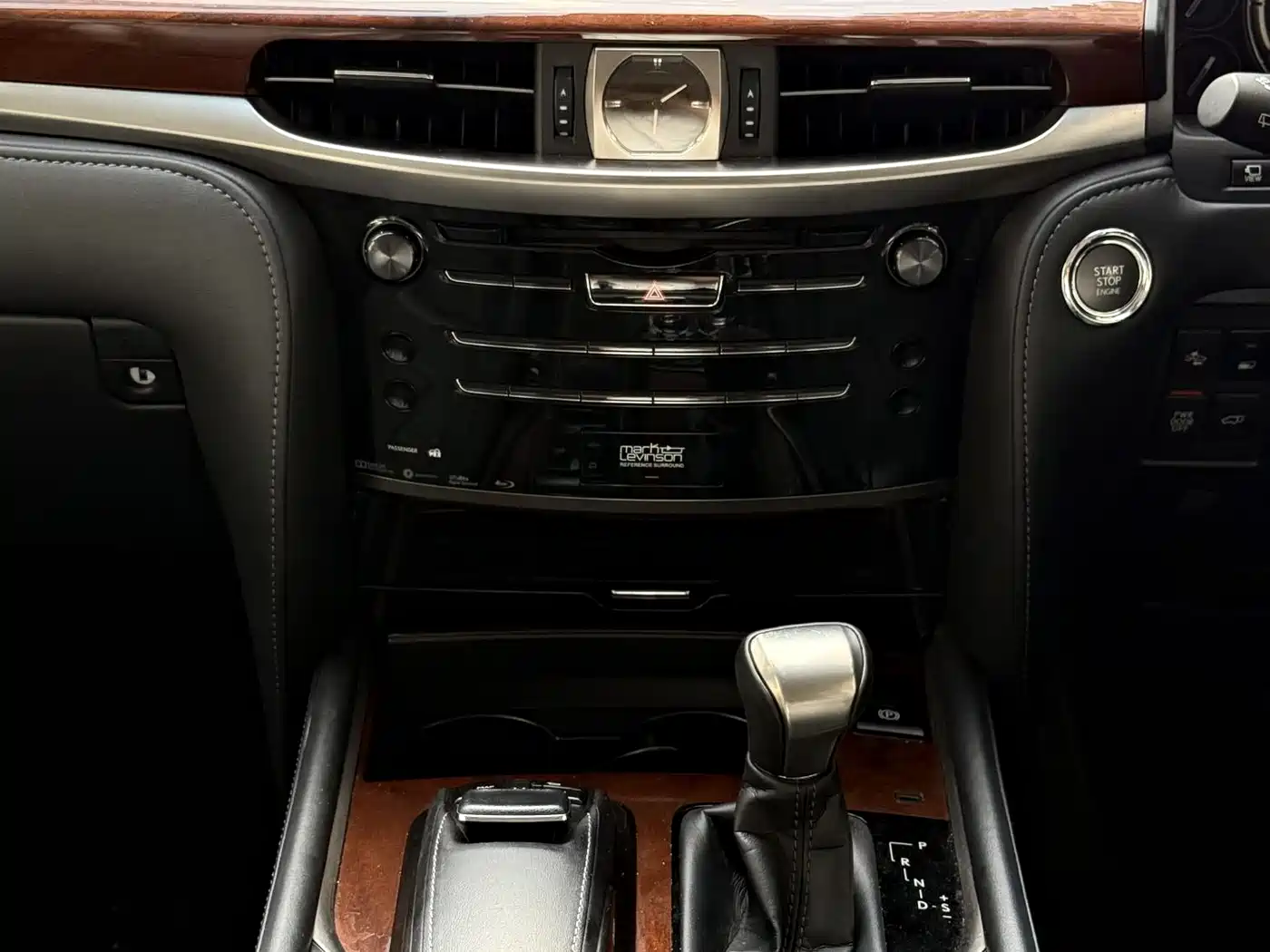 Lexus LX 2017 570 Peak Special Limited Edition фото 9