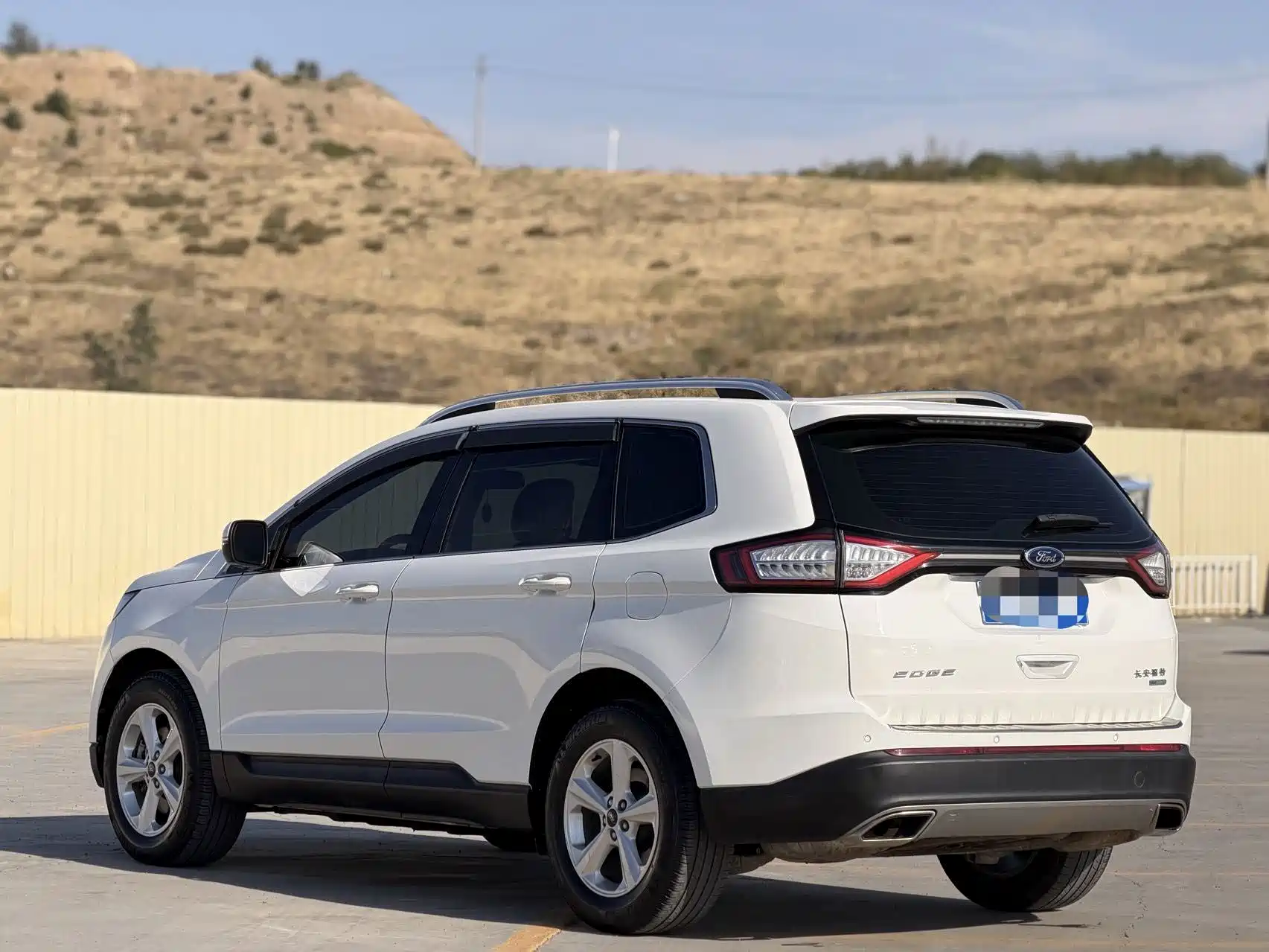 Фото 9 - Ford Edge