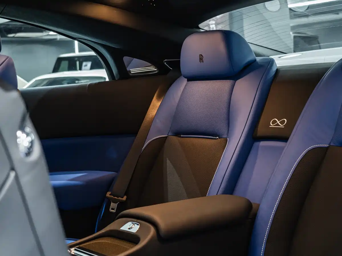 Rolls-Royce Wraith 2017 6.6T Black Badge Edition фото 28