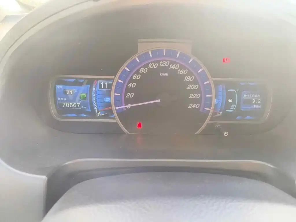 BYD S6 2014 2013 Joy Edition 2.4L Auto Elite 5-seater