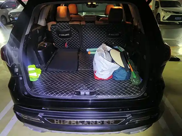 Toyota Highlander 2018 Model 2.0T 4WD Knight Edition 7-Seater China VI — фото 5