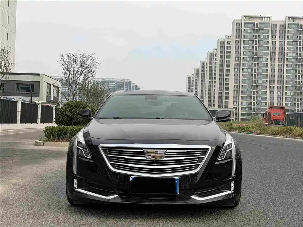Фото 2 - Cadillac CT6