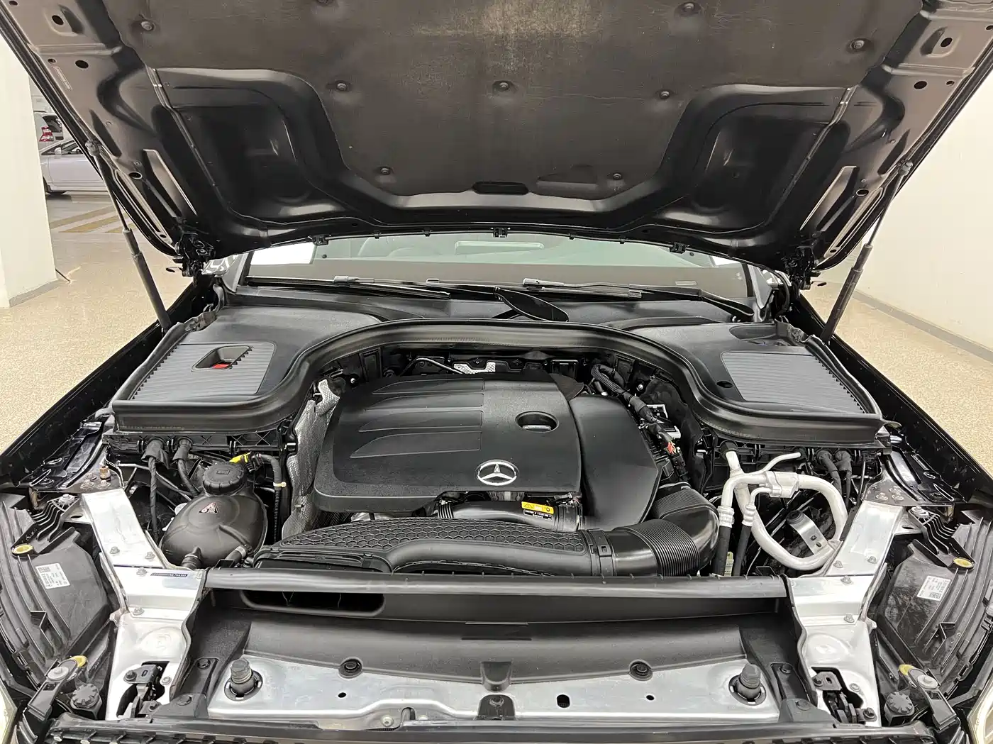 Mercedes-Benz GLC 2022 Model GLC 260 L 4MATIC Dynamic Edition фото 32