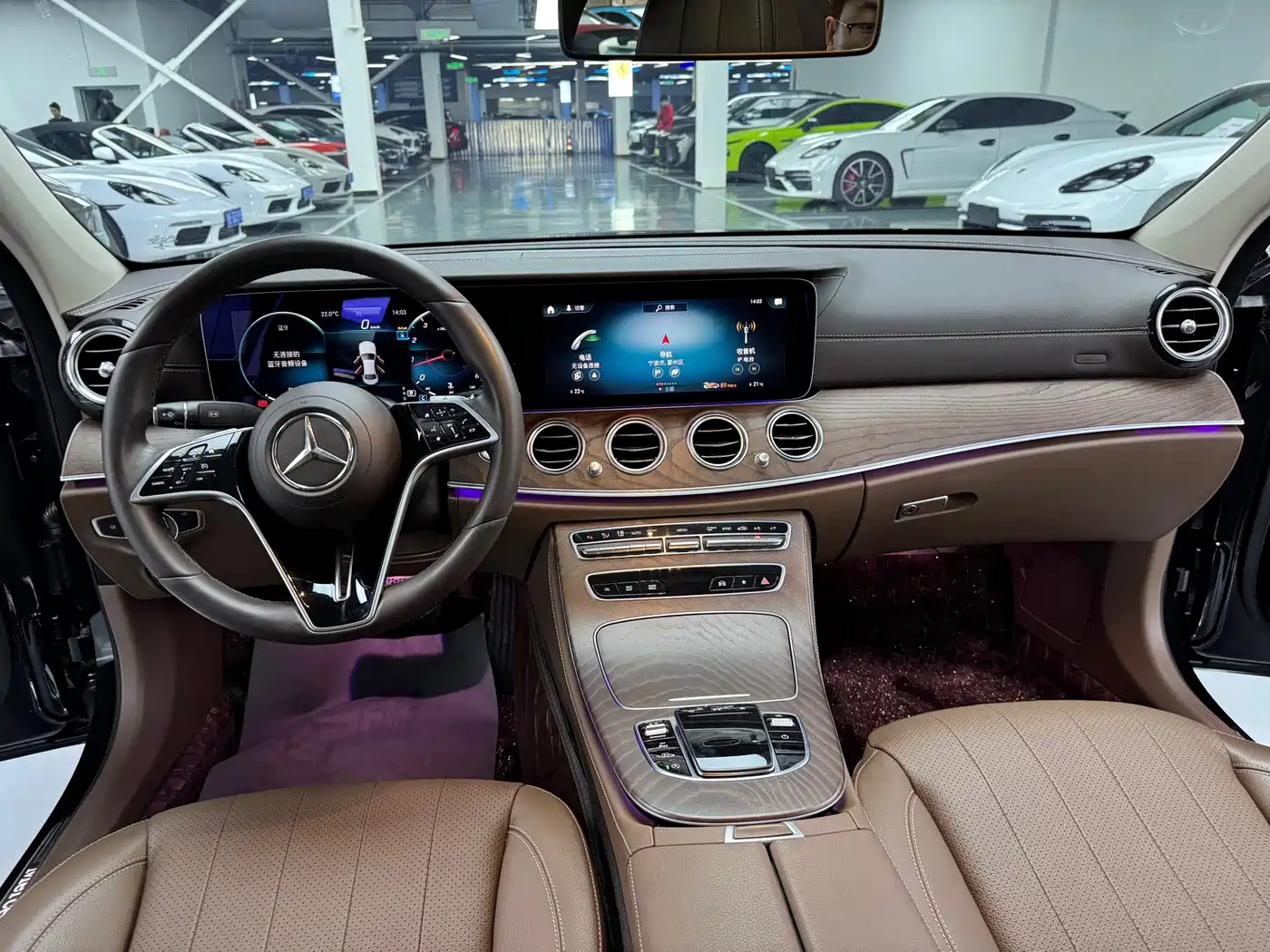 Mercedes-Benz E-Class 2022 E 300 L Fashion фото 10