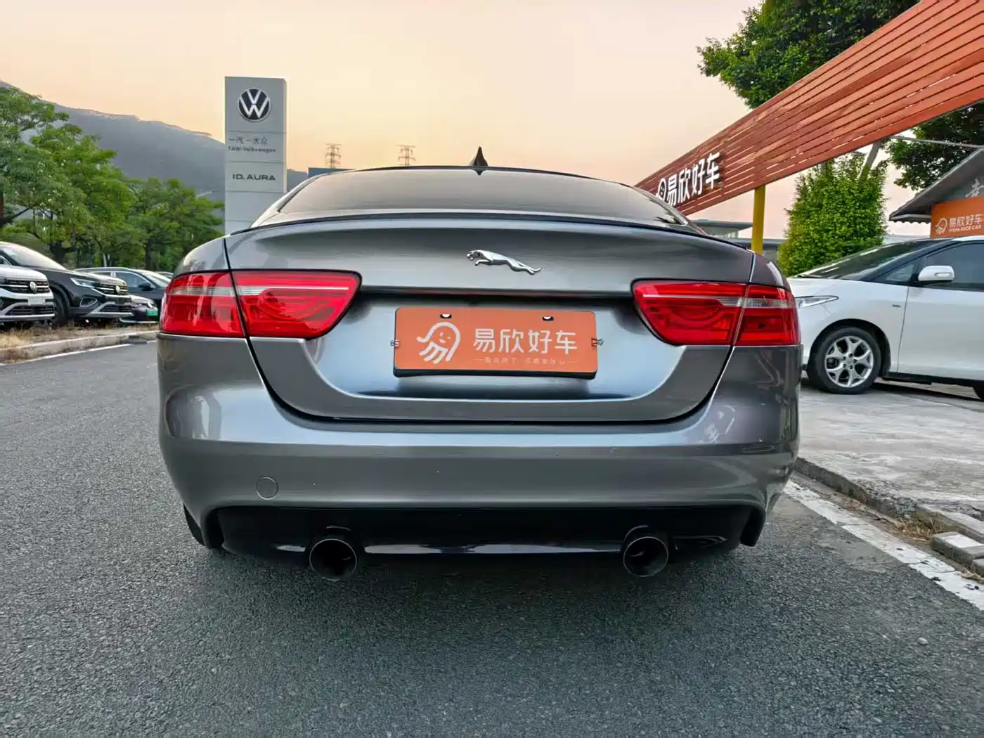 Jaguar XE 2016 2017 2.0T 200PS R-Sport